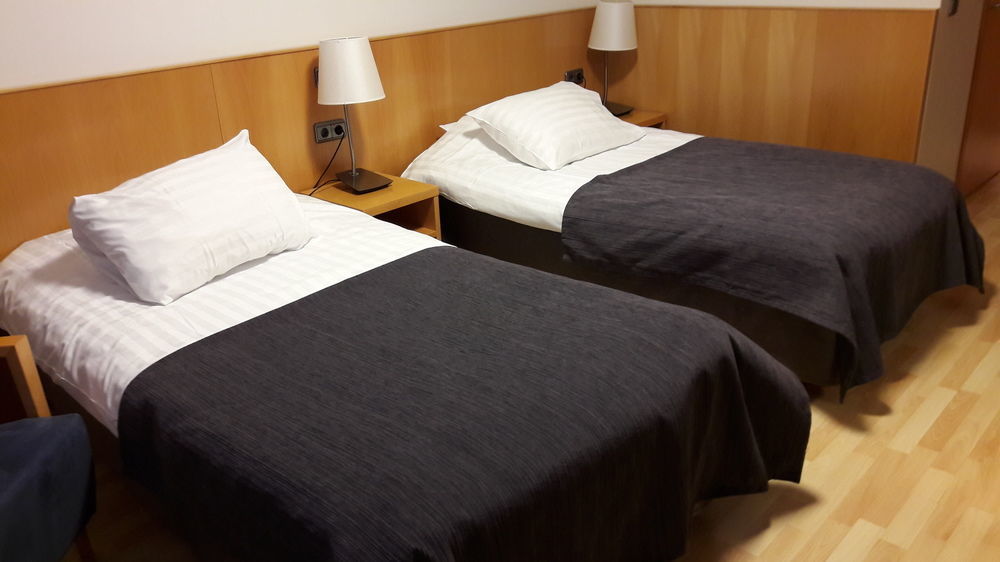 קופיו Economy Hotel Savonia מראה חיצוני תמונה