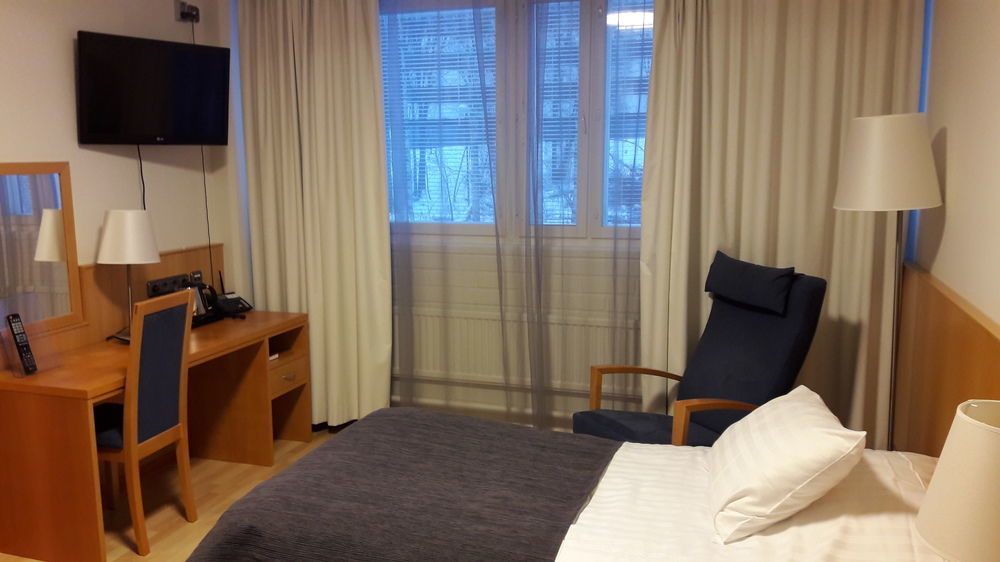 קופיו Economy Hotel Savonia מראה חיצוני תמונה