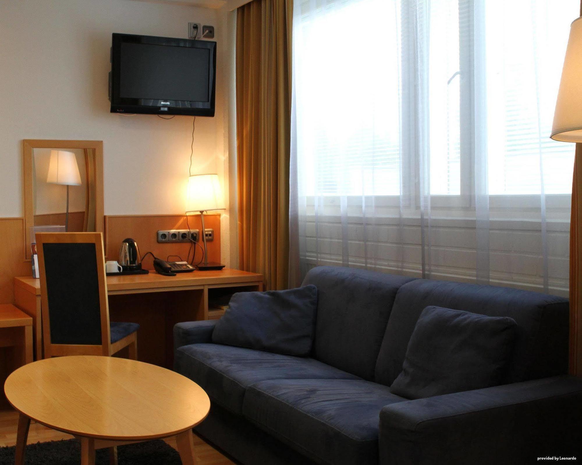 קופיו Economy Hotel Savonia מראה חיצוני תמונה