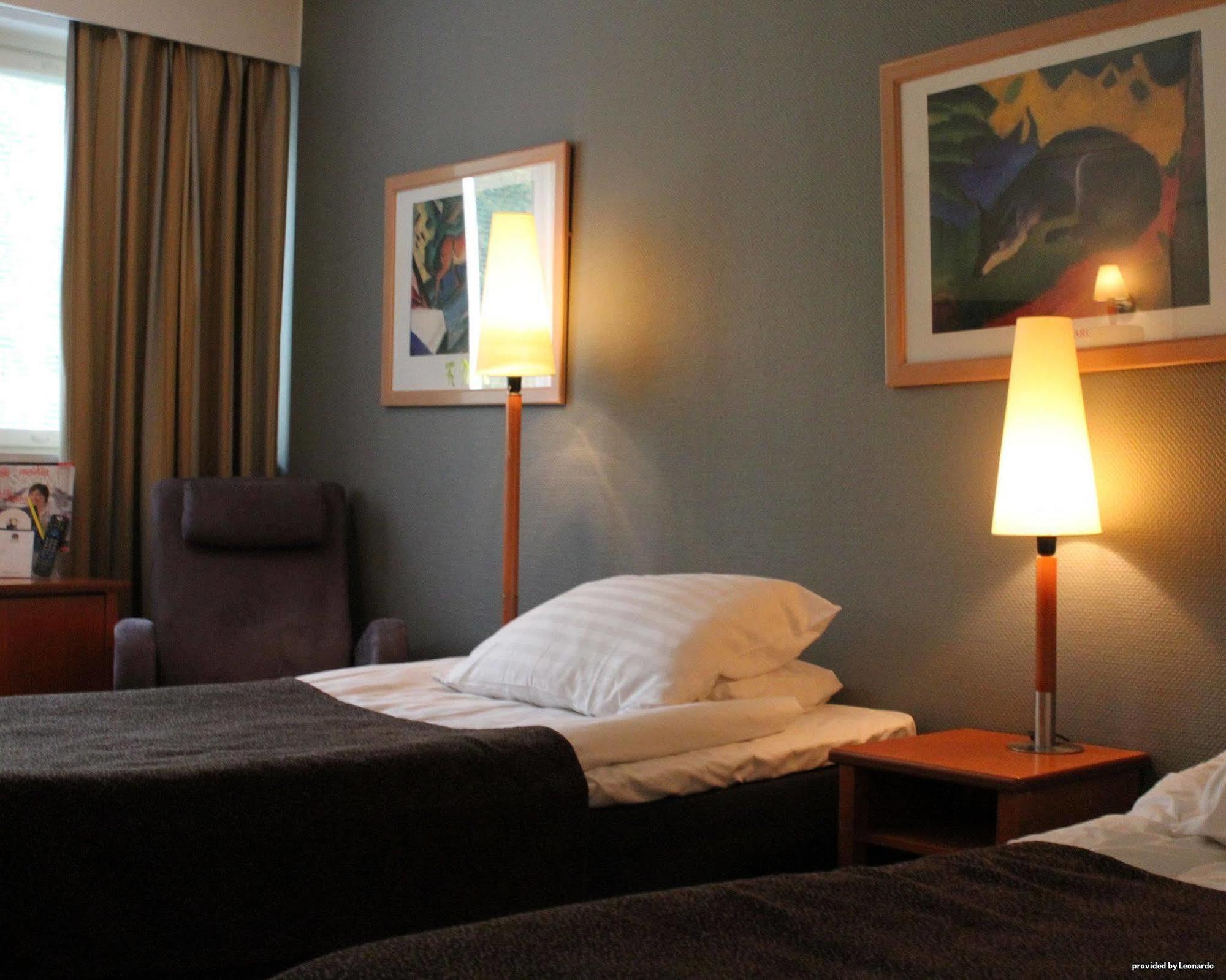 קופיו Economy Hotel Savonia מראה חיצוני תמונה
