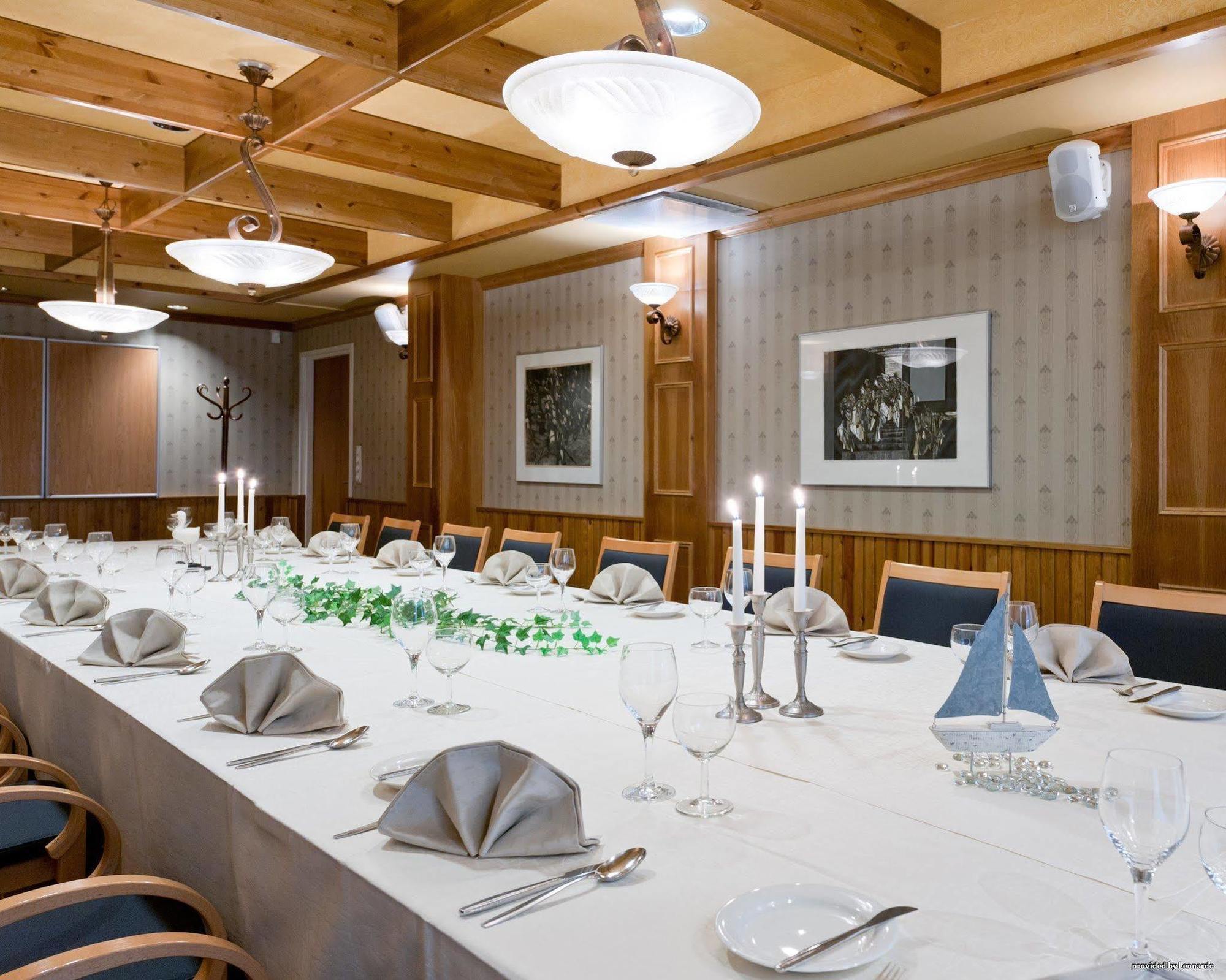 קופיו Economy Hotel Savonia מסעדה תמונה